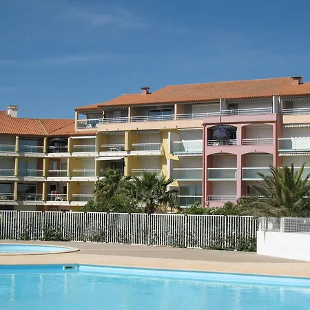 T3 Avec Piscine, Parking, Animaux Admis, Saint-cyprien - Fr-1-106-52 Daire *